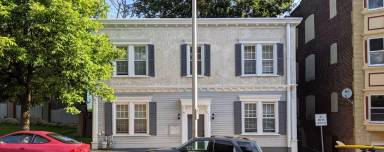 Main picture of 525 Ferry St