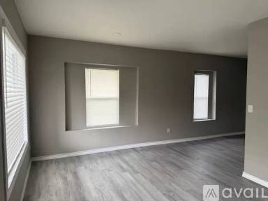 Main picture of 709 E Jackson St