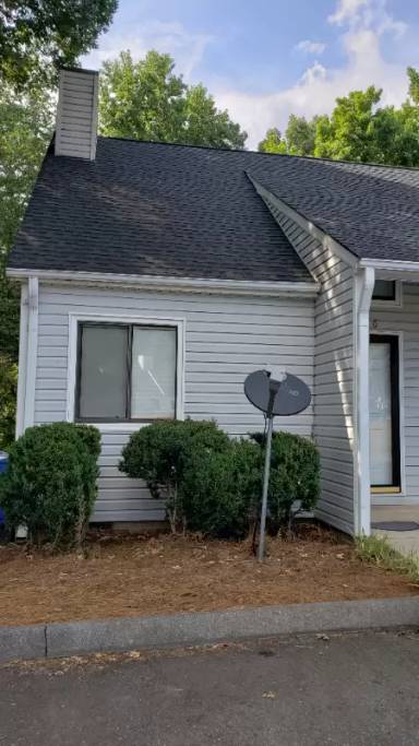 Main picture of 556 Brookside Ct