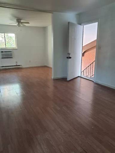 Main picture of 712 Cedar Dr