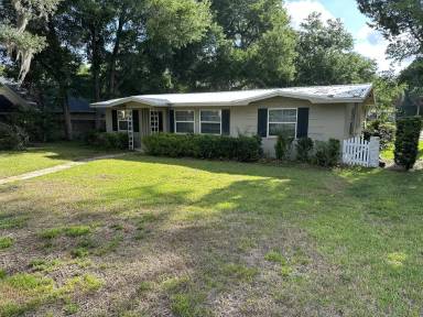 Main picture of 1251 NE 2nd St