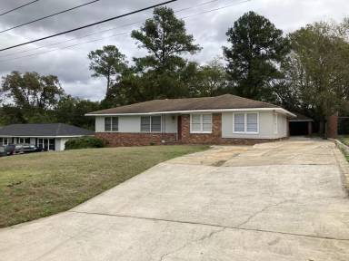 Main picture of 3633 Irwin Way