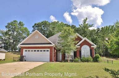 Main picture of 16 Redwood Dr