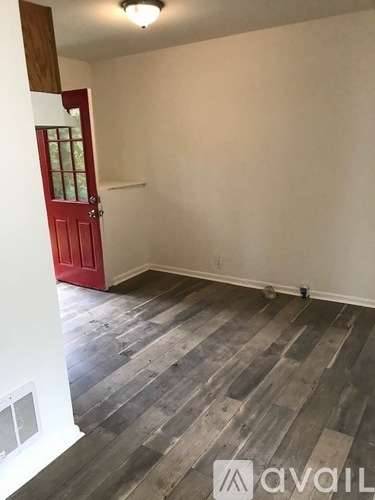 Main picture of 2924 Torbett St