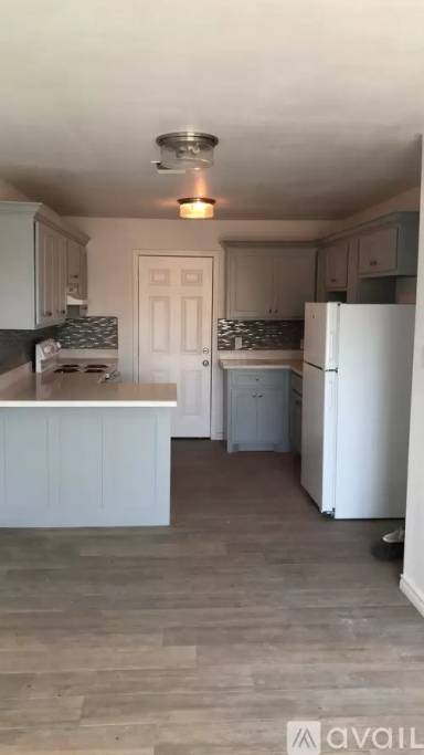 Main picture of 1206 N Main St