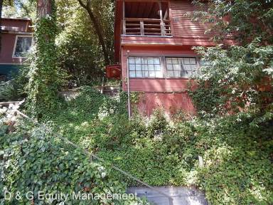 Main picture of 15704 Old River Rd