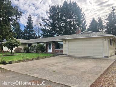 Main picture of 18515 NE 25th St