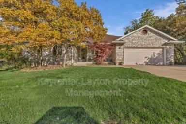 Main picture of 2335 Summerwood Dr