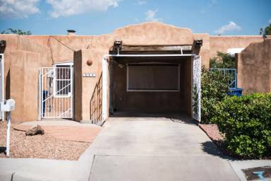 Main picture of 2614 Los Tomases Dr NW