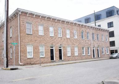 Main picture of 136 Jefferson St