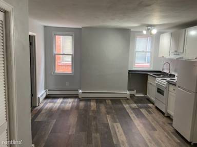 Main picture of 32 Bridge St