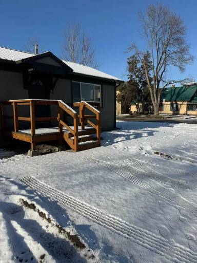 Main picture of 504 5th Ave W