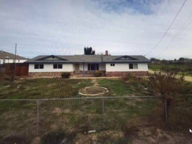 Main picture of 9304 Hillside Rd
