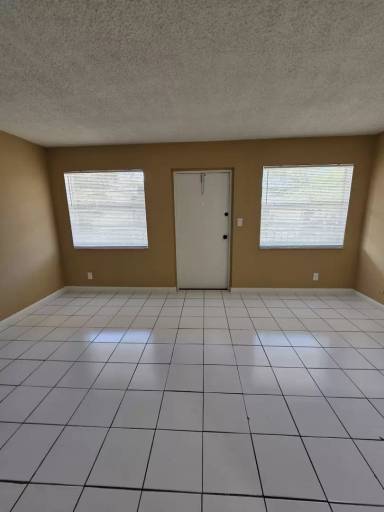Main picture of 1150 NE 17th Ct