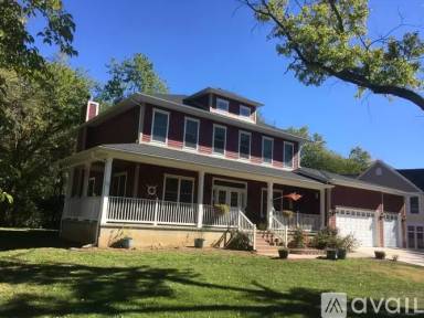 Main picture of 908 New Ballwin Rd