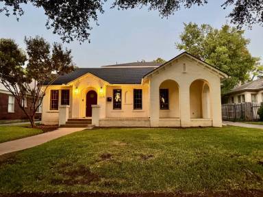 Main picture of 2609 Greene Ave