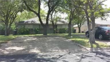 Main picture of 216 Harvard Ct