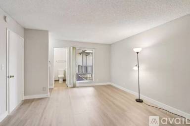 Main picture of 626 E Verdugo Ave