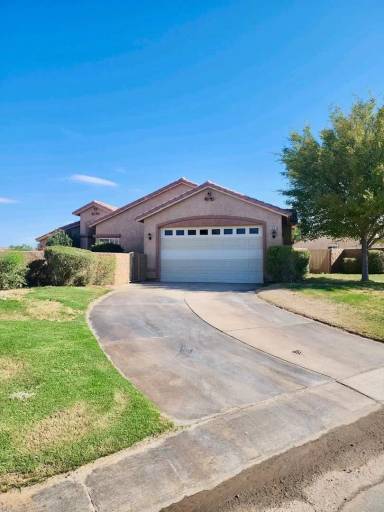 Main picture of 2661 Colorado River Rd