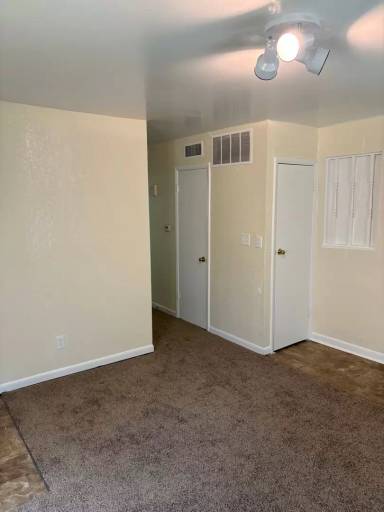 Main picture of 5608 E 40th St
