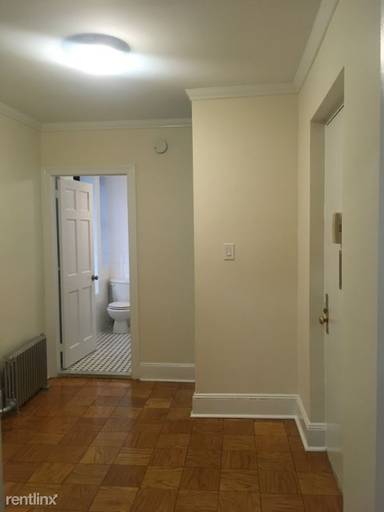 Main picture of 516 E 80th St