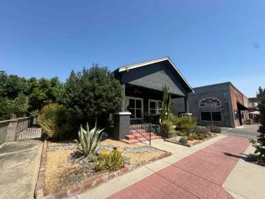 Main picture of 521 5th St