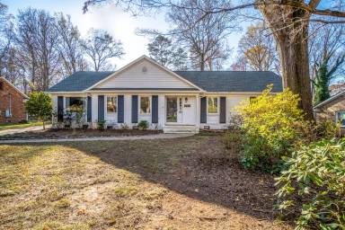 Main picture of 2400 Red Barn Ln