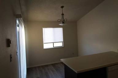Main picture of 2330 Linda Vista Dr