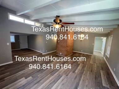 Main picture of 4702 Florist St