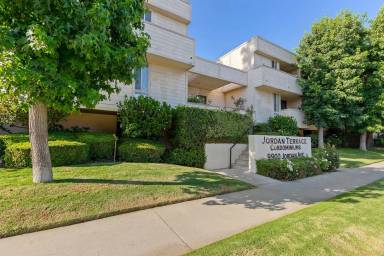 Main picture of 9900 Jordan Ave