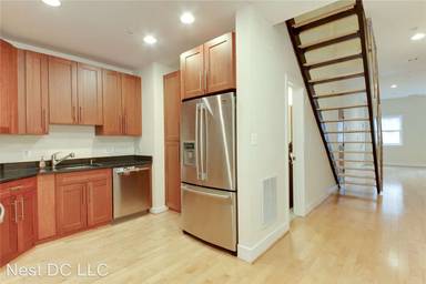 Main picture of 936 N St NW