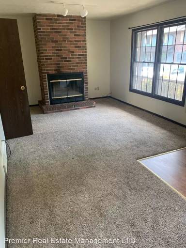 Main picture of 6028 Applecrest Ct