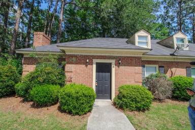 Main picture of 10 Sagebrush Apts