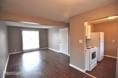 Main picture of 2601 Academy Dr NW