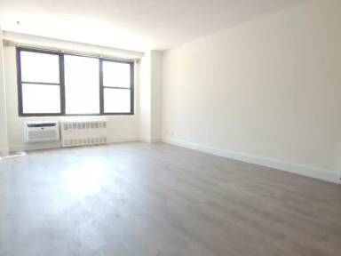 Main picture of Ten Huron