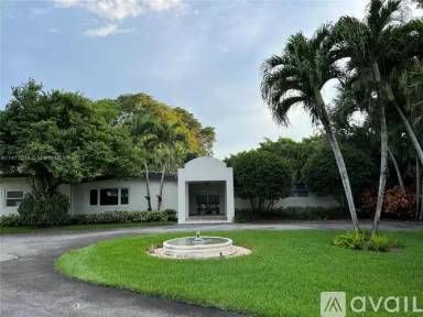 Main picture of 6700 SW 115th St