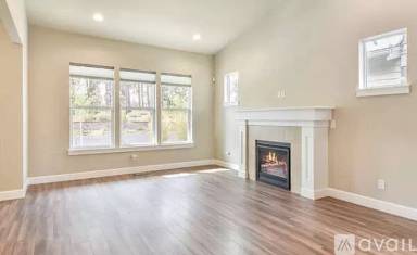 Main picture of 1026 E Black Butte Ave
