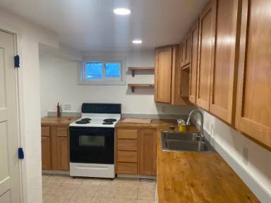 Main picture of 2145 S 11th St W