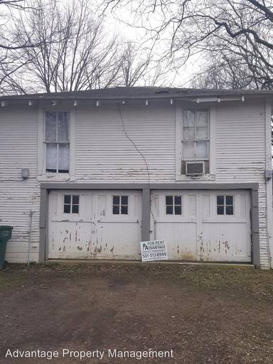 Main picture of 845 Center St