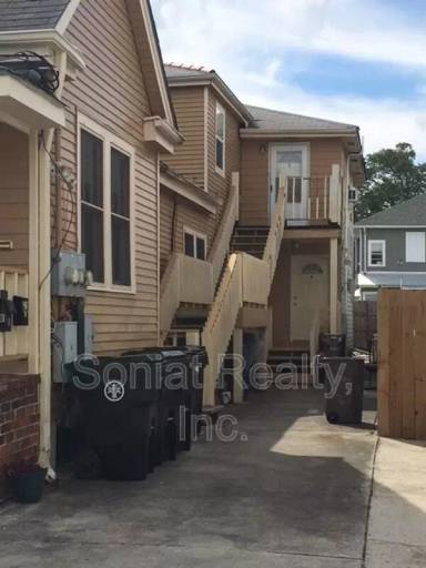 Main picture of 1855 Rosiere St