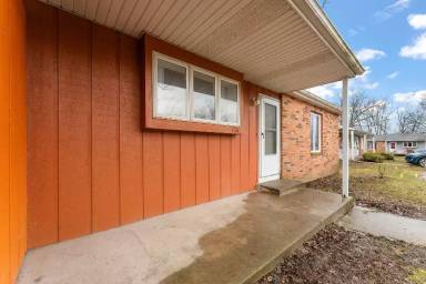 Main picture of 130 Meadows Cir