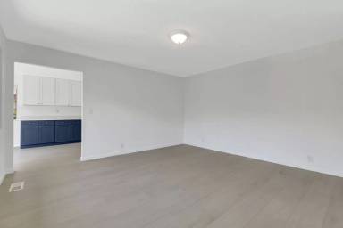 Main picture of 728 Muir Dr