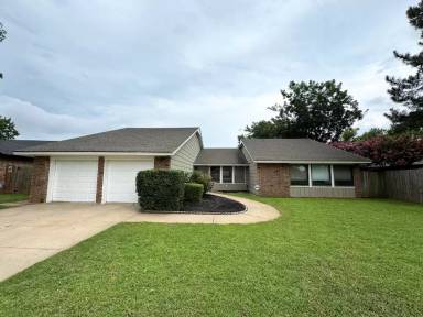 Main picture of 2228 S Whitbourne Pl