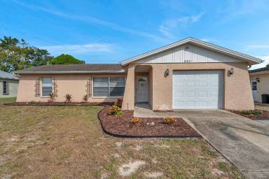 Main picture of 8531 Woodcrest Dr
