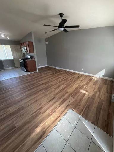 Main picture of 9723 Portage Dr