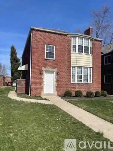 Main picture of 1796 Northwest Blvd
