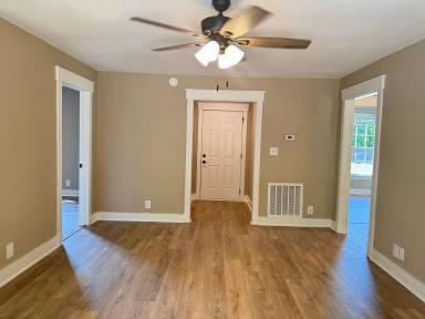 Main picture of 1564 Mary Beth Ln