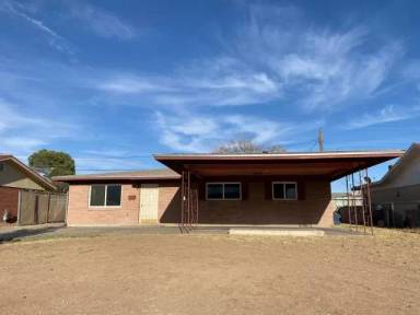 Main picture of 9402 Montgomery Dr
