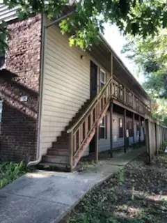 Main picture of 305 W. Elm - 10