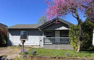 Main picture of 147 NW 16th Ave